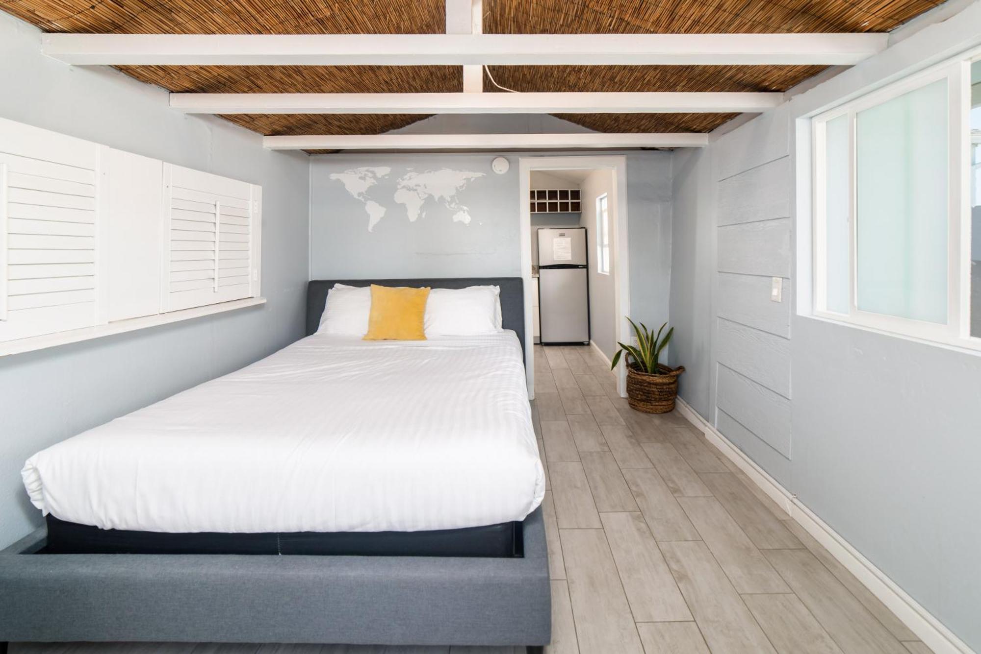 Pacific Bungalow In Oceanside With Backyard & Tiny House Dış mekan fotoğraf